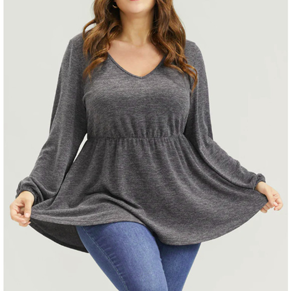 BloomChic Tops - BLOOMCHIC 18-20 2x Plus Gray V-Neck Lantern Long Sleeve Tee Shirt Top NWT 0B7